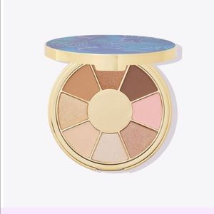 Tarte Be you. Naturally. Eyeshadow palette